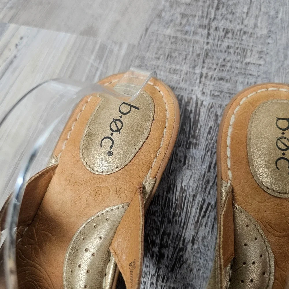 b.o.c Born Concept Floral Thong Sandals Women 9M Gold Metallic Flip Flops Resort